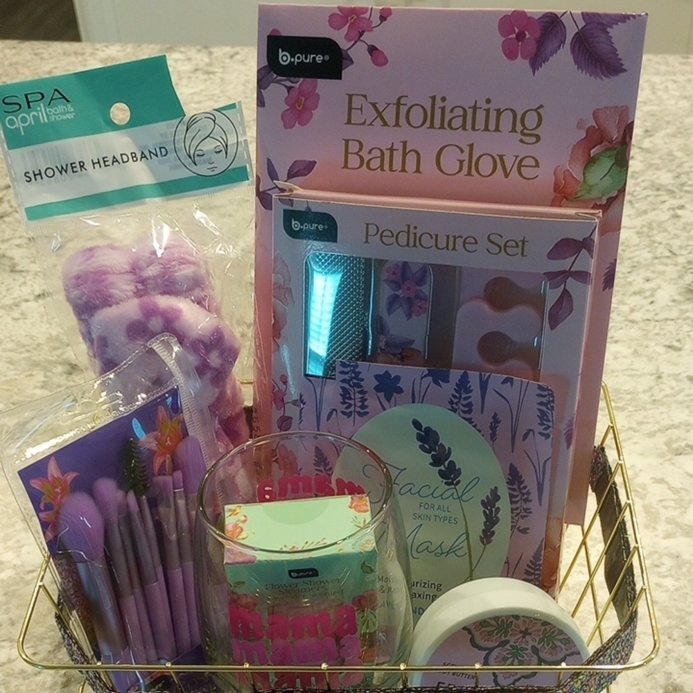 Pure Collection Purple Exfoliant & Scrub Gift Set